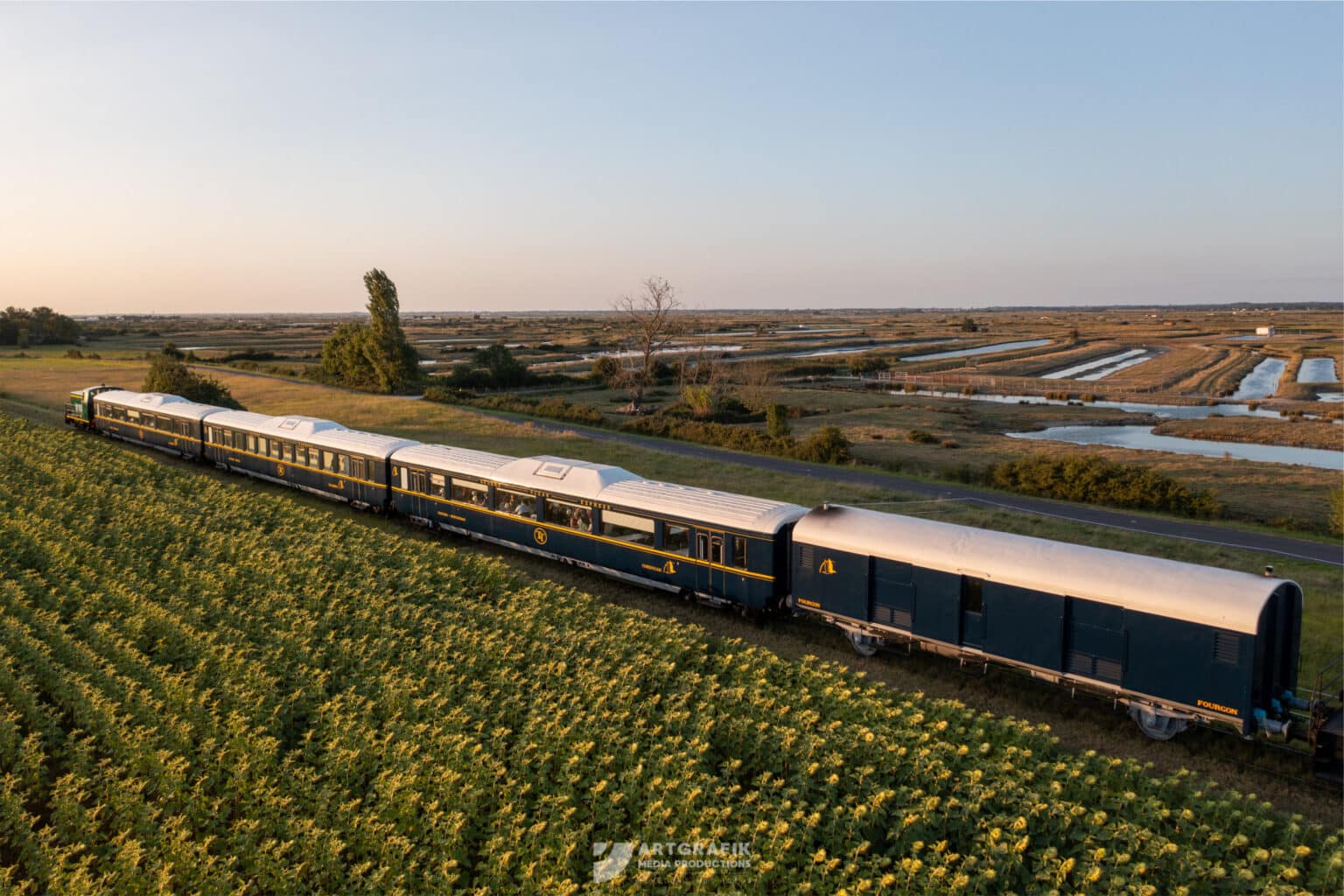 Lire la suite à propos de l’article Retour sur notre voyage à bord du « Seudre Océan Express ».