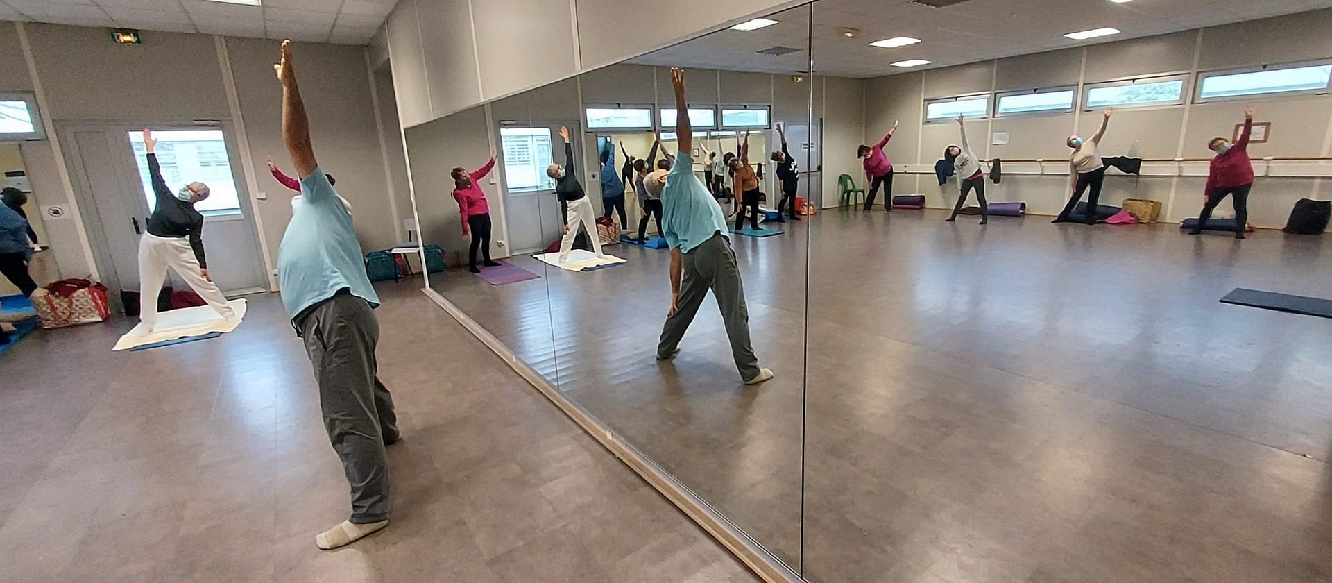 Lire la suite à propos de l’article Salle de danse de Corbiac
